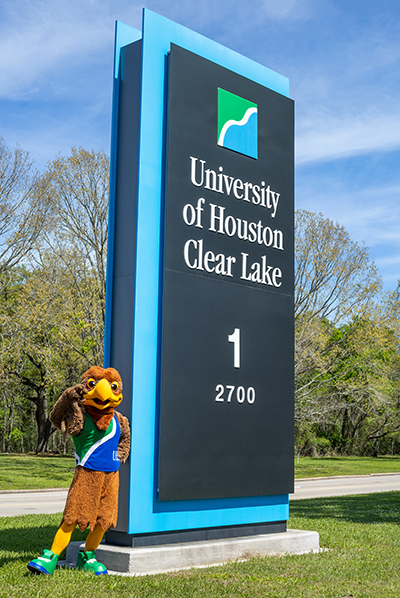Hunter point at I Heart UHCL Banner